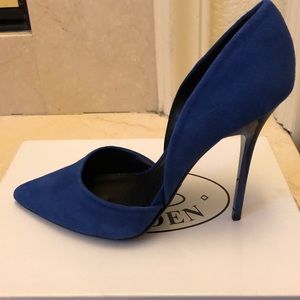 Brand New Blue Steve Madden Stilettos